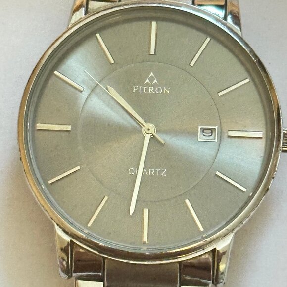 FITRON Quartz Watch Stainless Steel Case, Band and Back Men Japan, W/Pillow - Picture 2 of 7